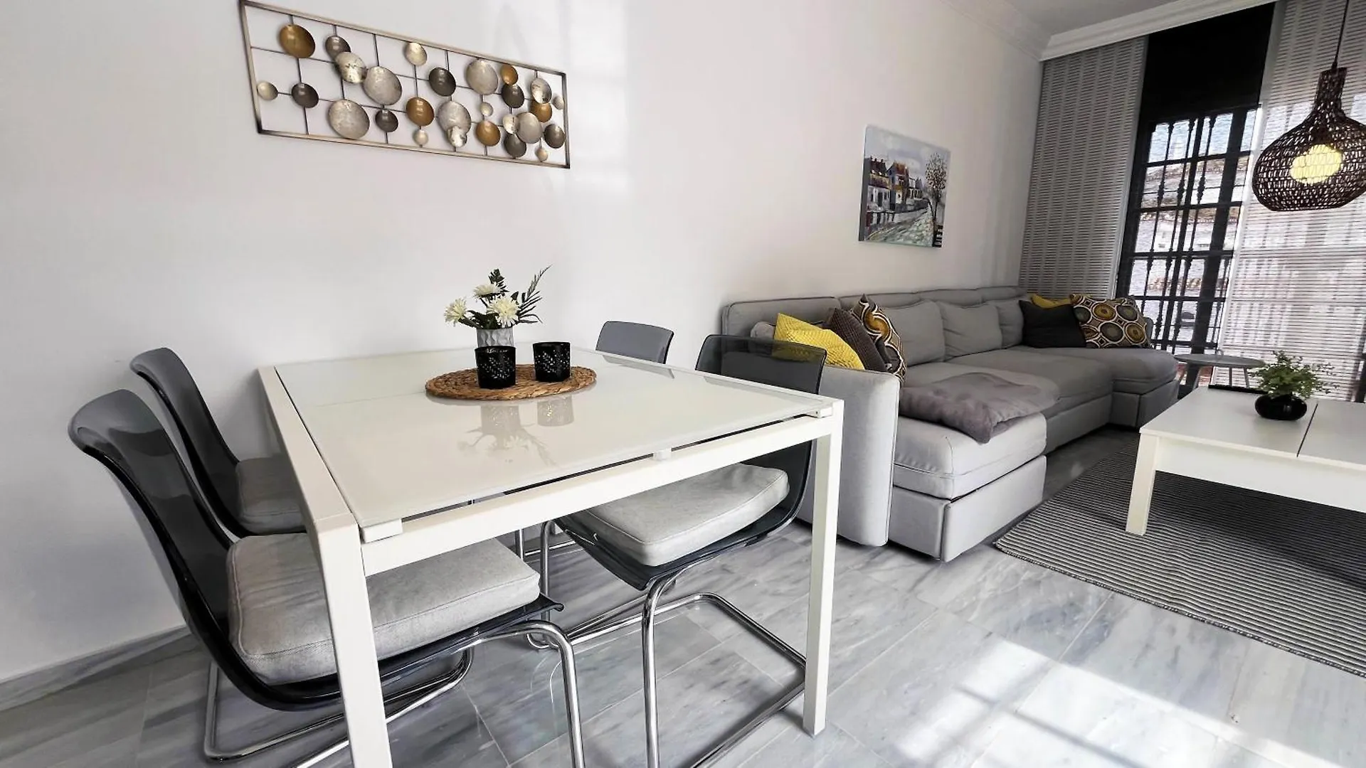 Mshome Oasis Premium En El Mar Benalmadena 0*,  Spain
