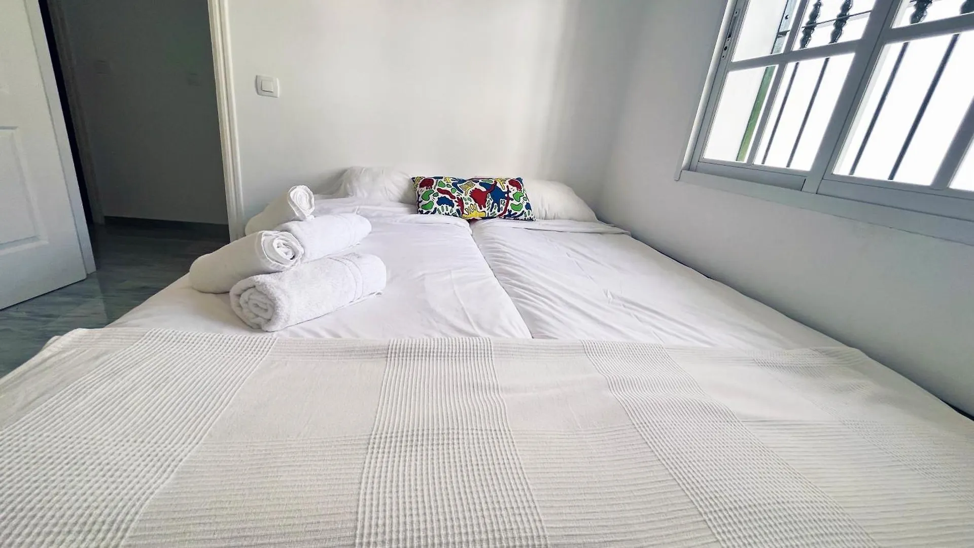 Mshome Oasis Premium En El Mar Benalmadena 0*,