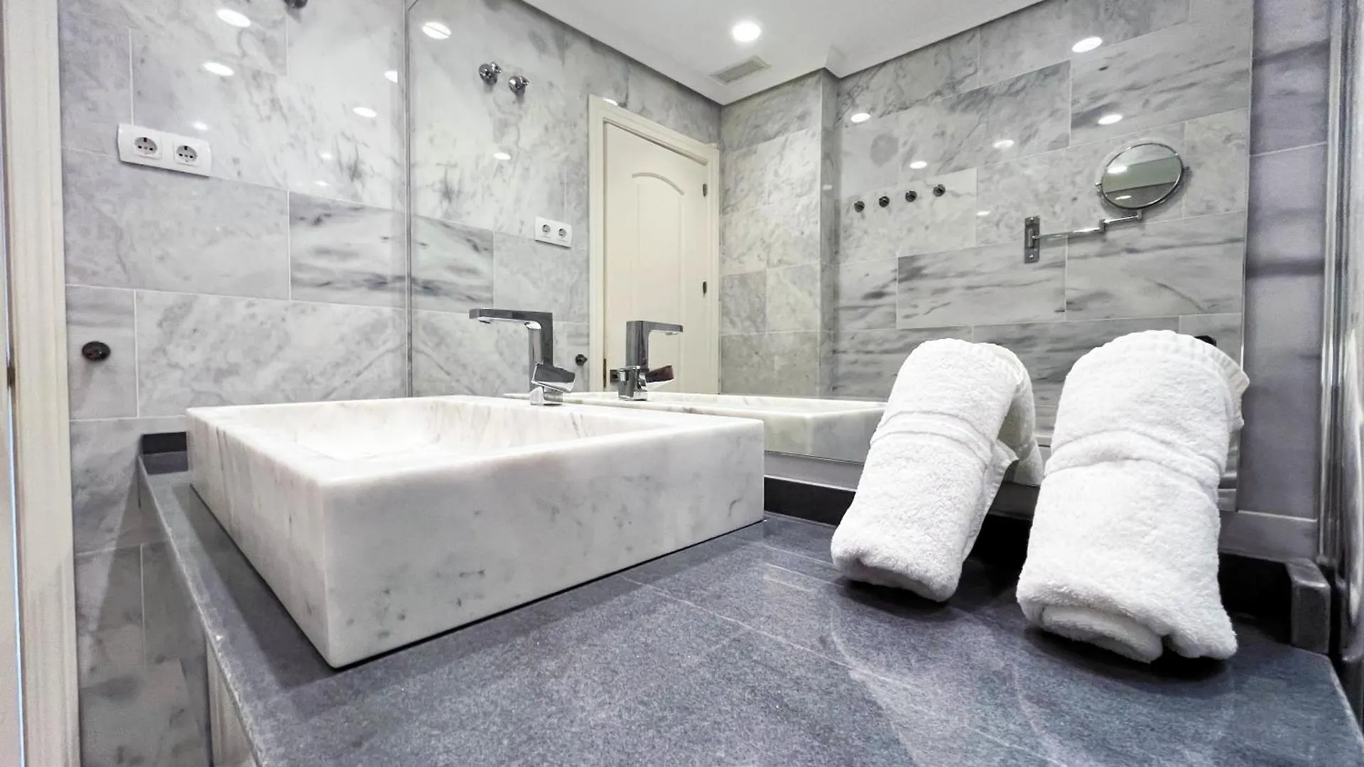 Apartment Mshome Oasis Premium En El Mar Benalmadena Spain