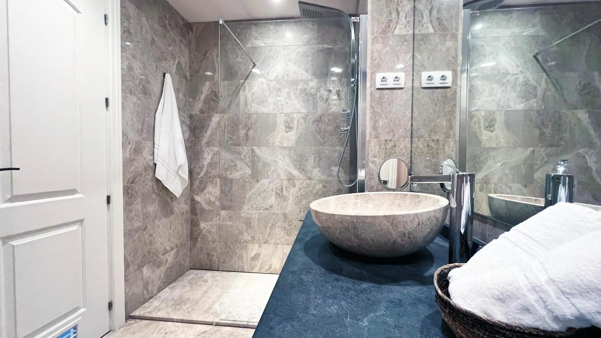 Mshome Oasis Premium En El Mar Benalmádena Appartamento