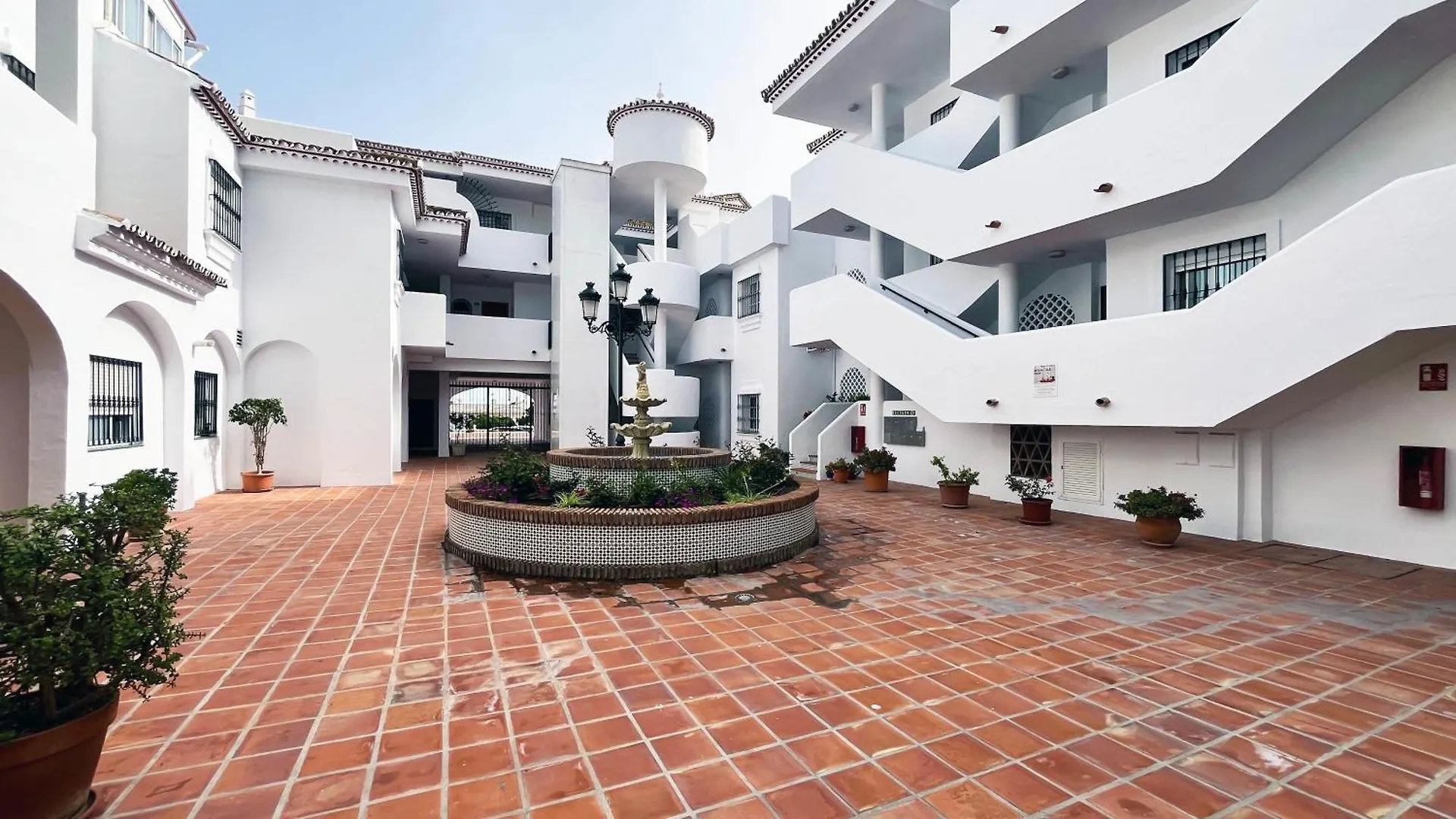 Mshome Oasis Premium En El Mar Benalmádena 0*,  Spagna